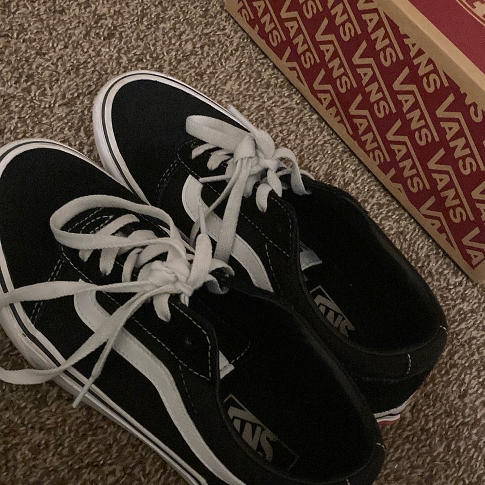 black and white vans size 7 (very clean and barely worn)